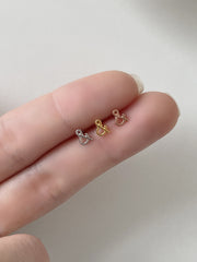 軟骨ピアス 16G ミニ「&」シンボル ピアス アンパサンド ミニロゴ シンプル
