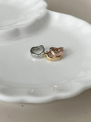 シンプルウェーブ ワンタッチ リングピアス 3色展開(真鍮)