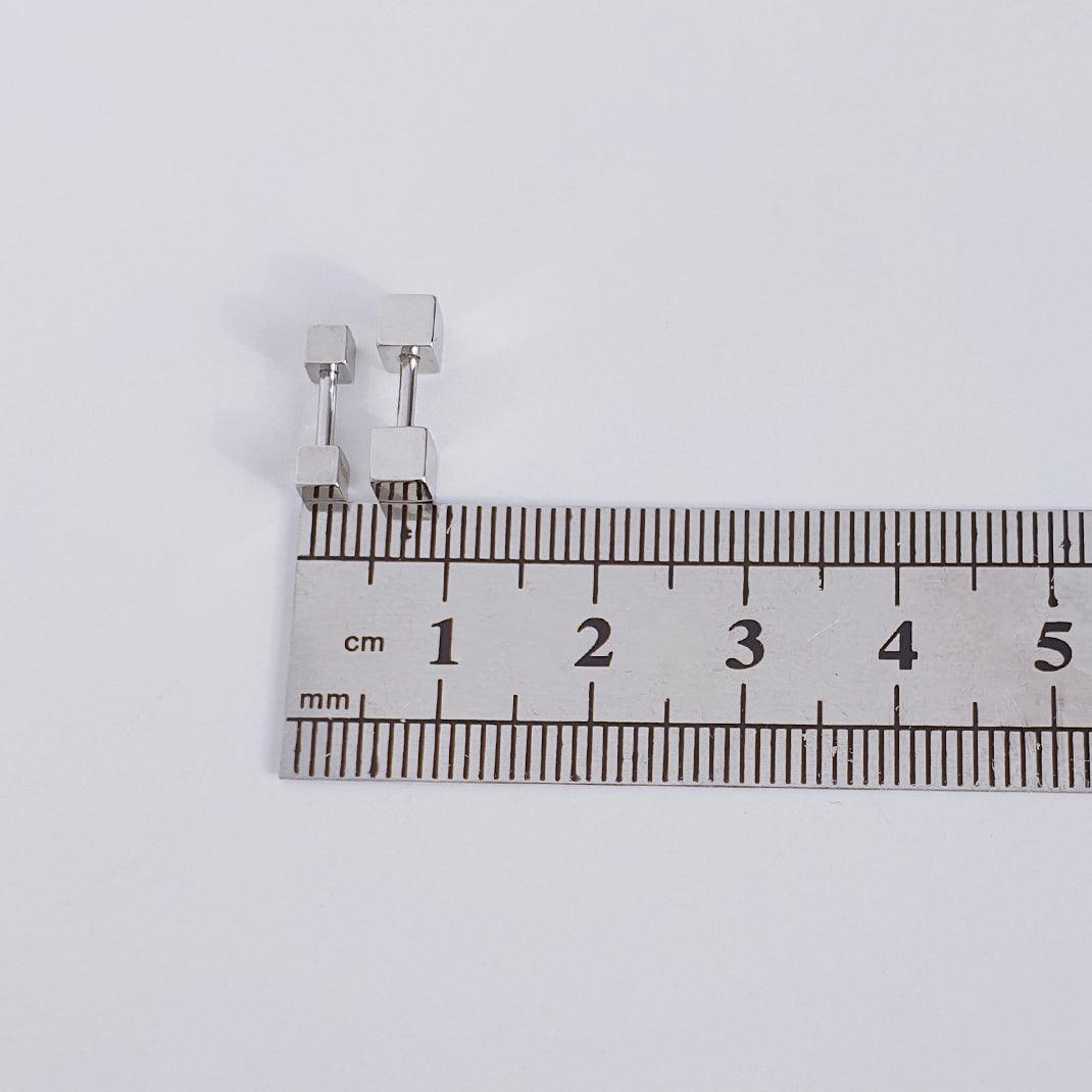 スクエア 四角 シンプルキューブ ピアッシング (2Color 2Size) - 4MiLi (フォーミリ)