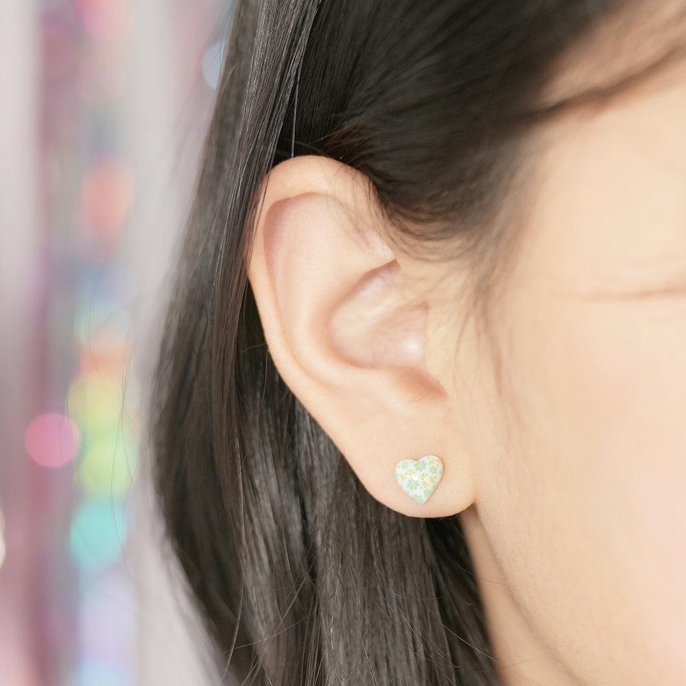 フラワーパターンハート ピアッシング (9Color) - 4MiLi (フォーミリ)