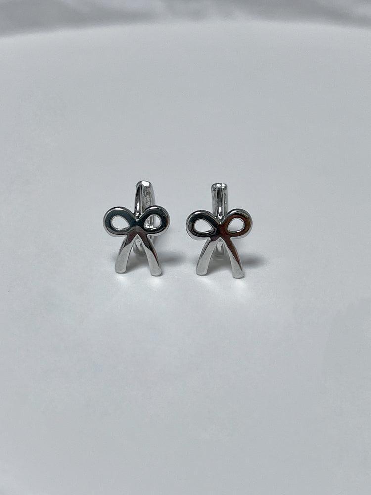 フラット リボン ワンタッチ リング ピアス - 4MiLi (フォーミリ)