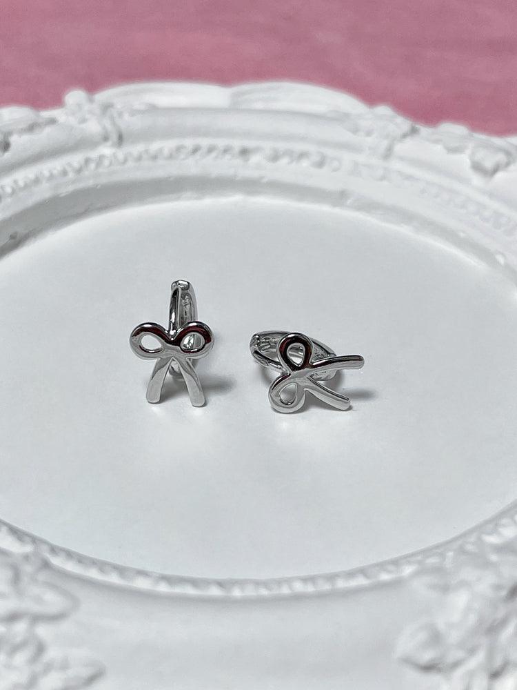 フラット リボン ワンタッチ リング ピアス - 4MiLi (フォーミリ)