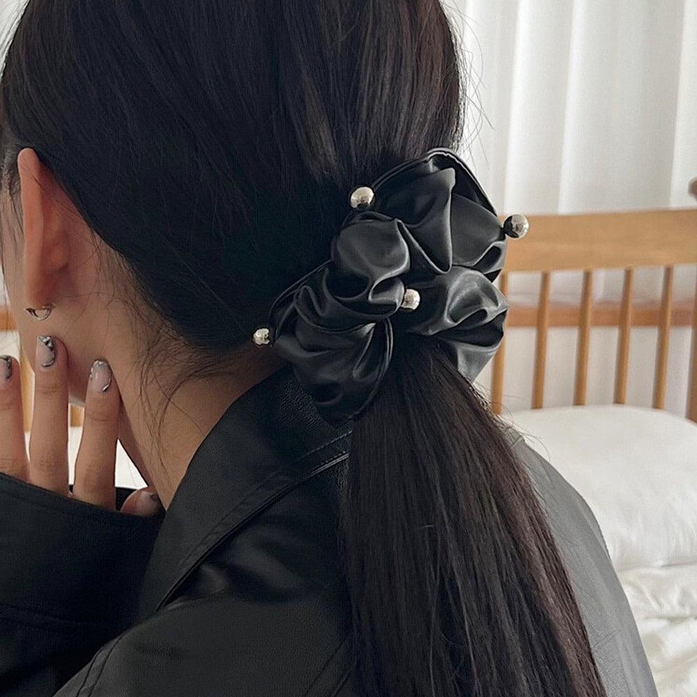 シルバーボール ポイント レザー スクランチ シュシュ(3color) - 4MiLi (フォーミリ)