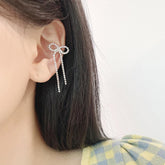 派手なキュービック リボン イヤーカフ