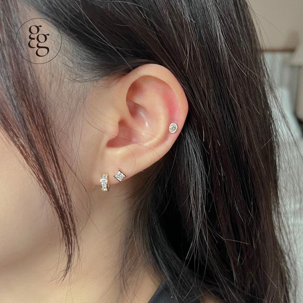 14k square frame cubic piercing 21G - 4MiLi (フォーミリ)