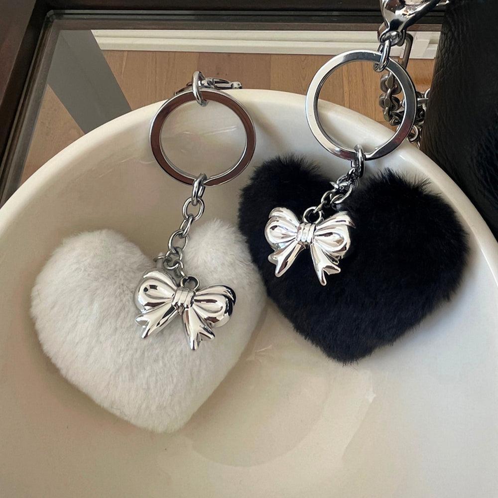 ハート ポンポン ファー リボン キーホルダー キーリング (2Color) - 4MiLi (フォーミリ)