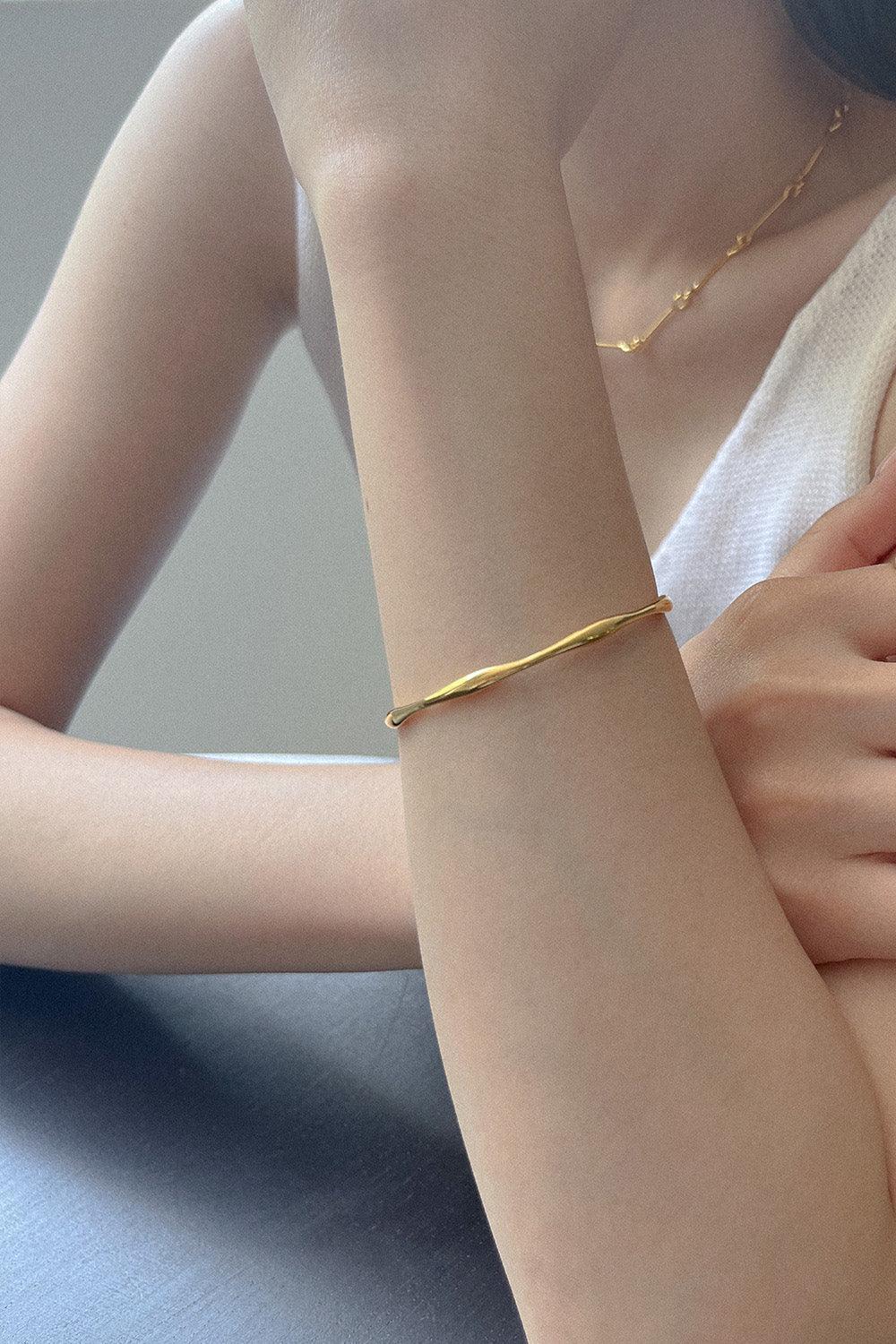 silver925 wave bangle bracelet (2color) - 4MiLi (フォーミリ)