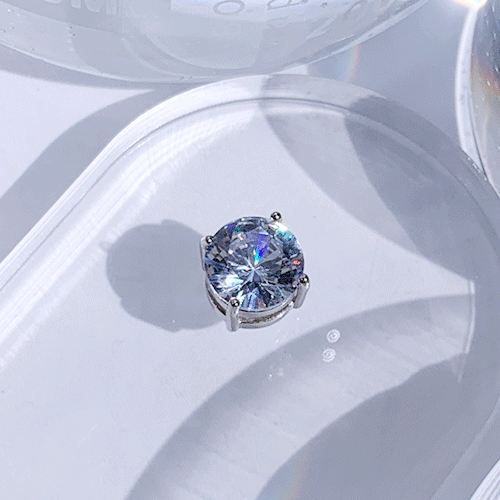 【フェイクピアス】クリスタル キュービック イヤーカフ フェイクピアス - 4MiLi (フォーミリ)