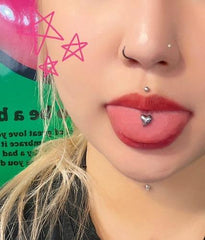 ปืนพกสีชมพู 14G เจาะสะดือรูปปืนรูปกล้วย