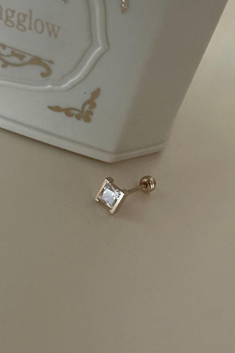 14k square frame cubic piercing 21G - 4MiLi (フォーミリ)