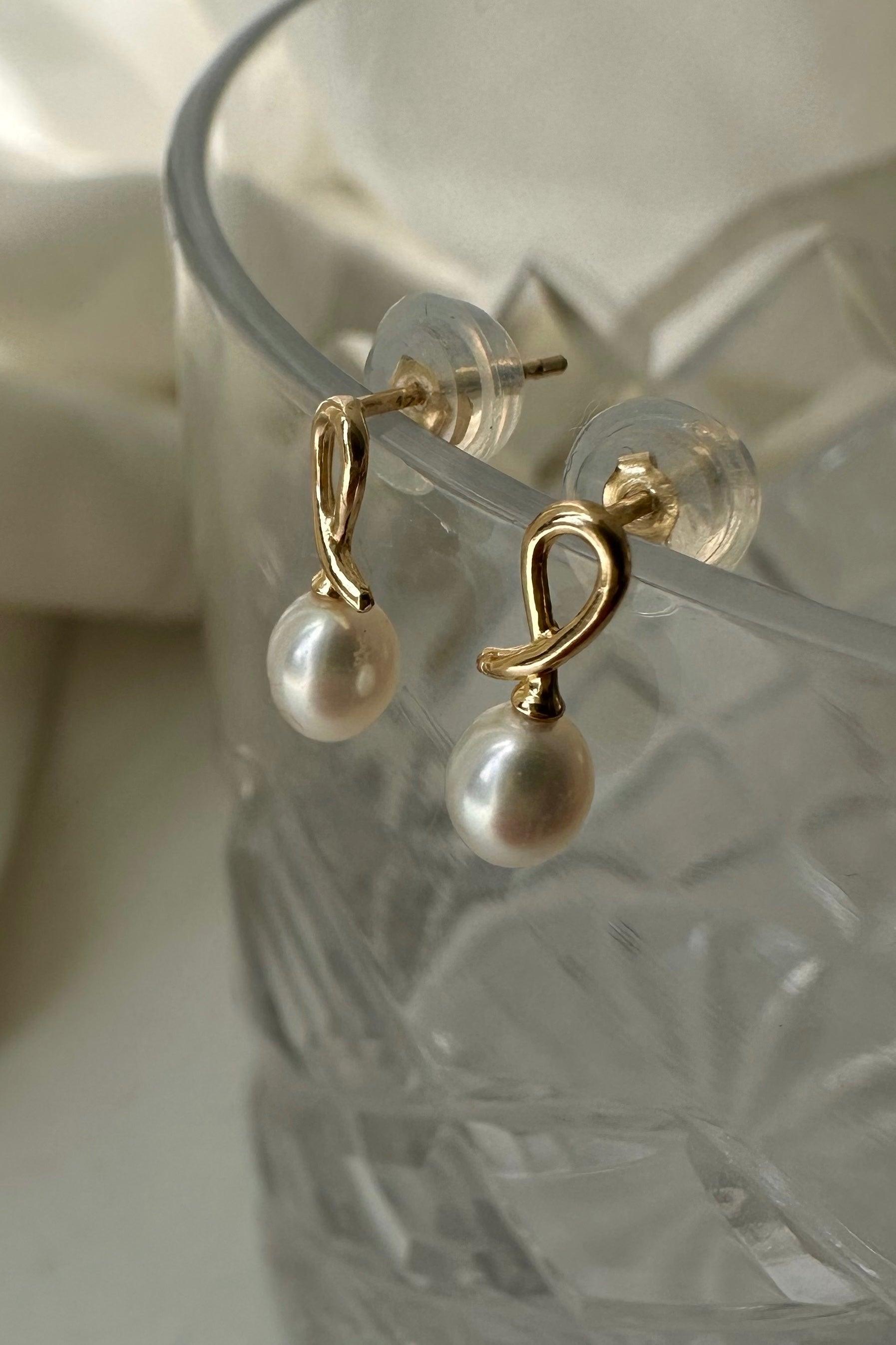 14k coil pearl earrings (1 pair) - 4MiLi (フォーミリ)