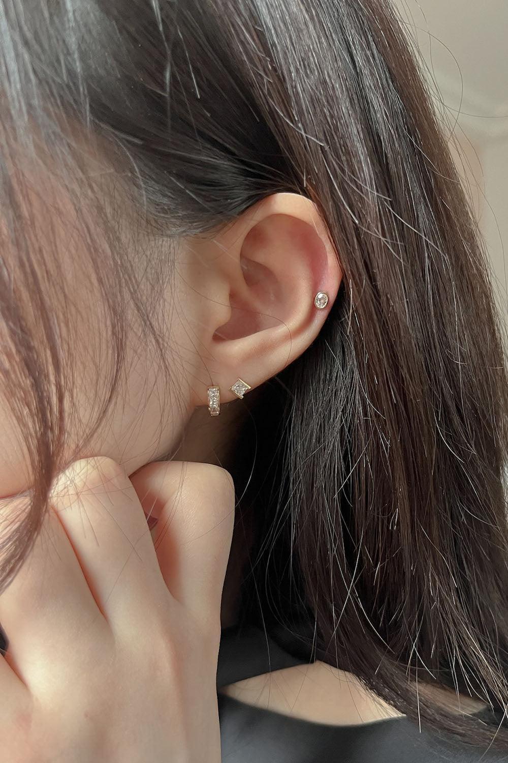 14k square frame cubic piercing 21G - 4MiLi (フォーミリ)