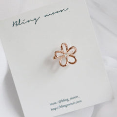 デイジー フラワー イヤーカフ (3Color) - 4MiLi (フォーミリ)