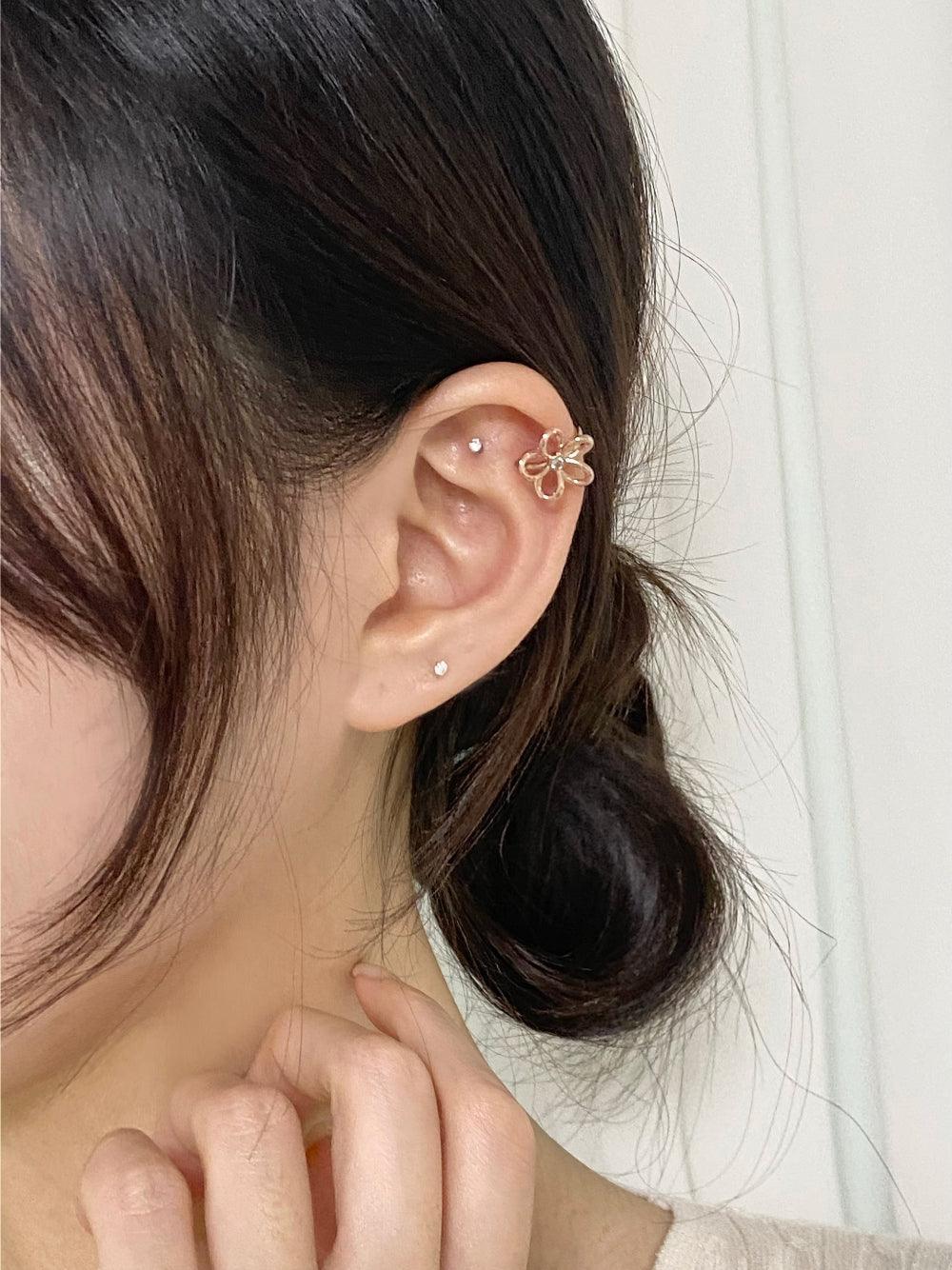 デイジー フラワー イヤーカフ (3Color) - 4MiLi (フォーミリ)