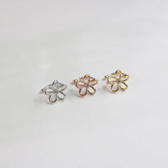 デイジー フラワー イヤーカフ (3Color) - 4MiLi (フォーミリ)