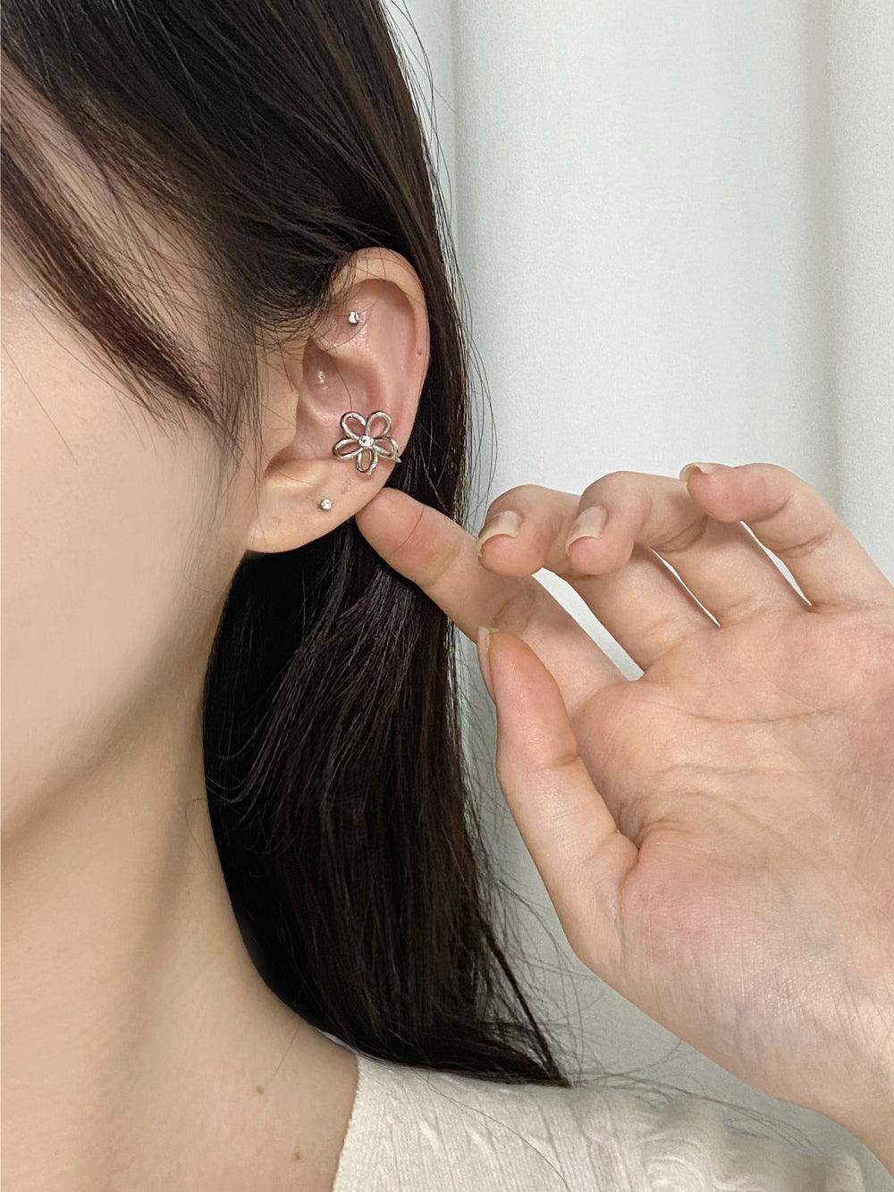 デイジー フラワー イヤーカフ (3Color) - 4MiLi (フォーミリ)