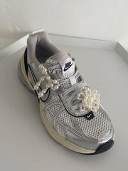 ลูกปัดดอกไม้สำหรับหนีบรองเท้า / อุปกรณ์ตกแต่งรองเท้า (3 แบบ) จี้รองเท้า