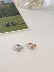 ミニ クローバー リングピアス 18G (1mm) - 4MiLi (フォーミリ)