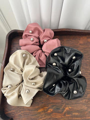 シルバーボール ポイント レザー スクランチ シュシュ(3color) - 4MiLi (フォーミリ)