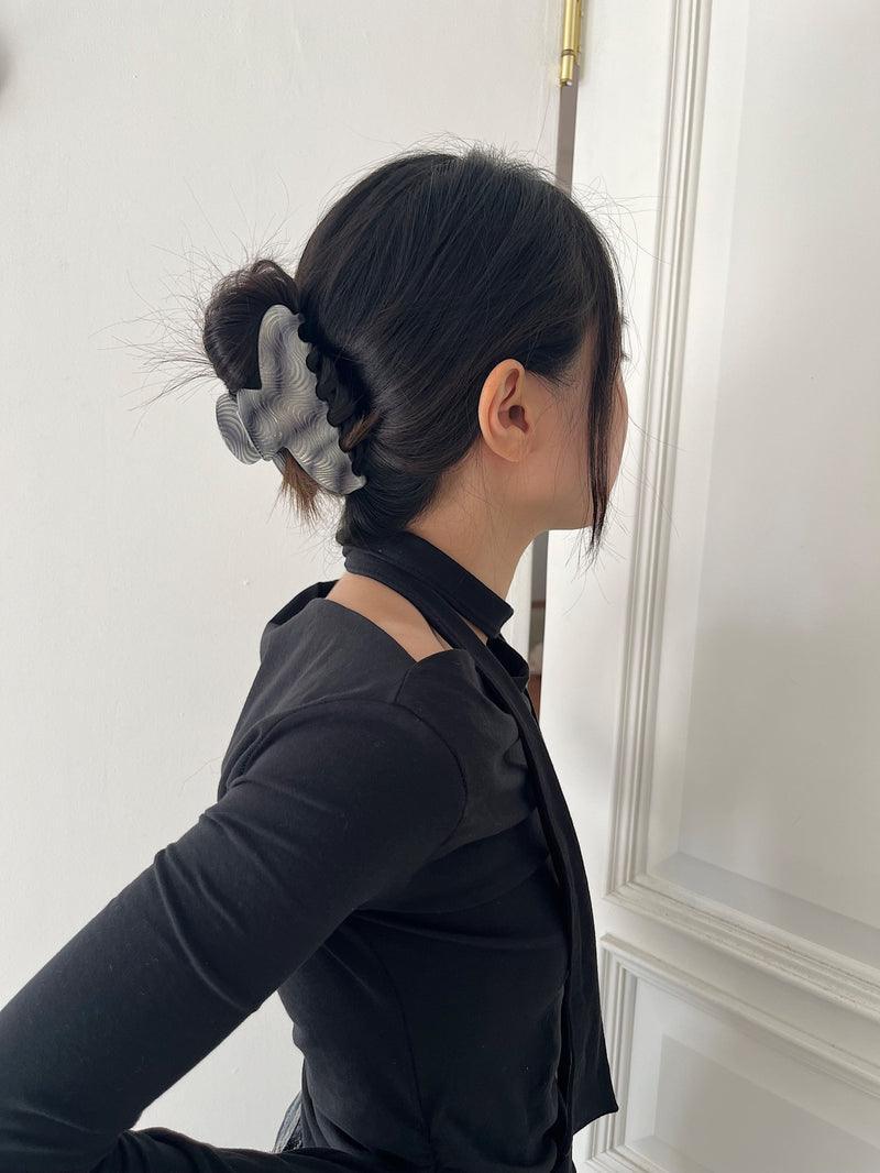 グリッター パール 半月 ヘアクリップ (6color) - 4MiLi (フォーミリ)