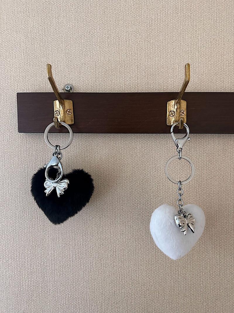 ハート ポンポン ファー リボン キーホルダー キーリング (2Color) - 4MiLi (フォーミリ)