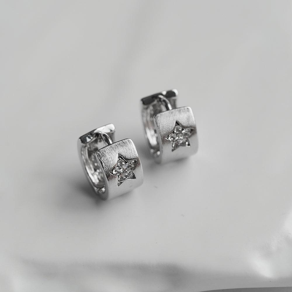 ハート&スター キュービック ポイント ワンタッチ リングピアス (2Type) - 4MiLi (フォーミリ)