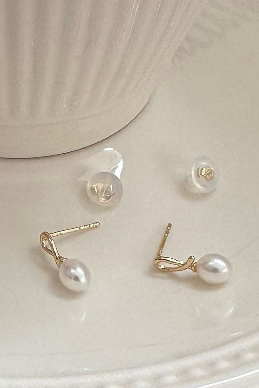 14k coil pearl earrings (1 pair) - 4MiLi (フォーミリ)