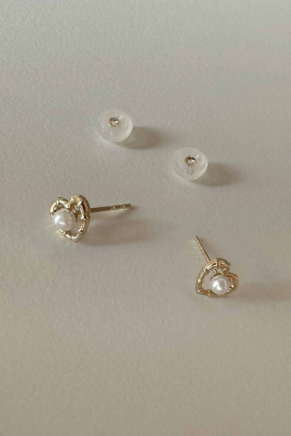 14k pearl in heart earrings (1 pair) - 4MiLi (フォーミリ)