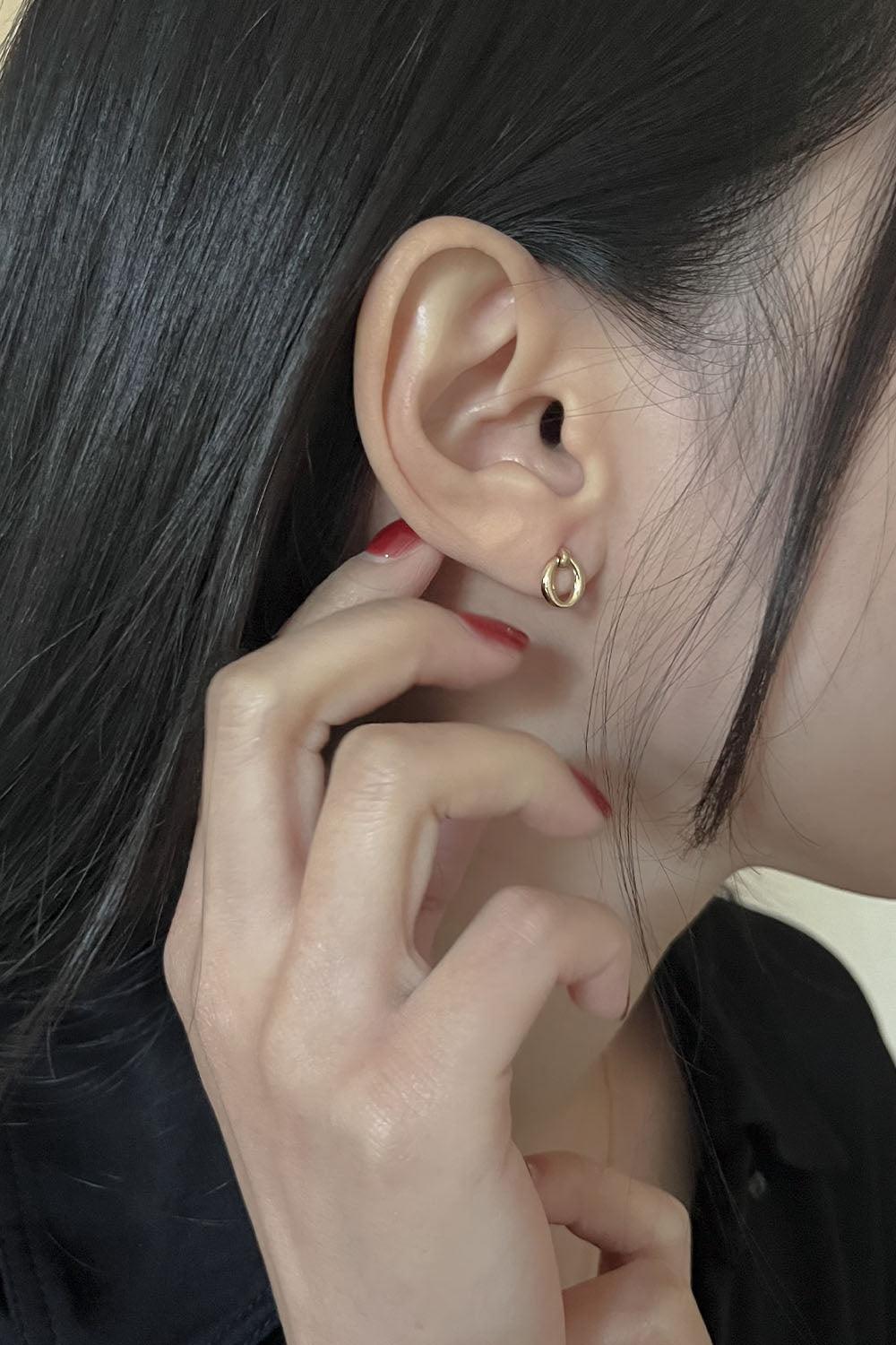 14k oval hinge earrings (1 pair) - 4MiLi (フォーミリ)