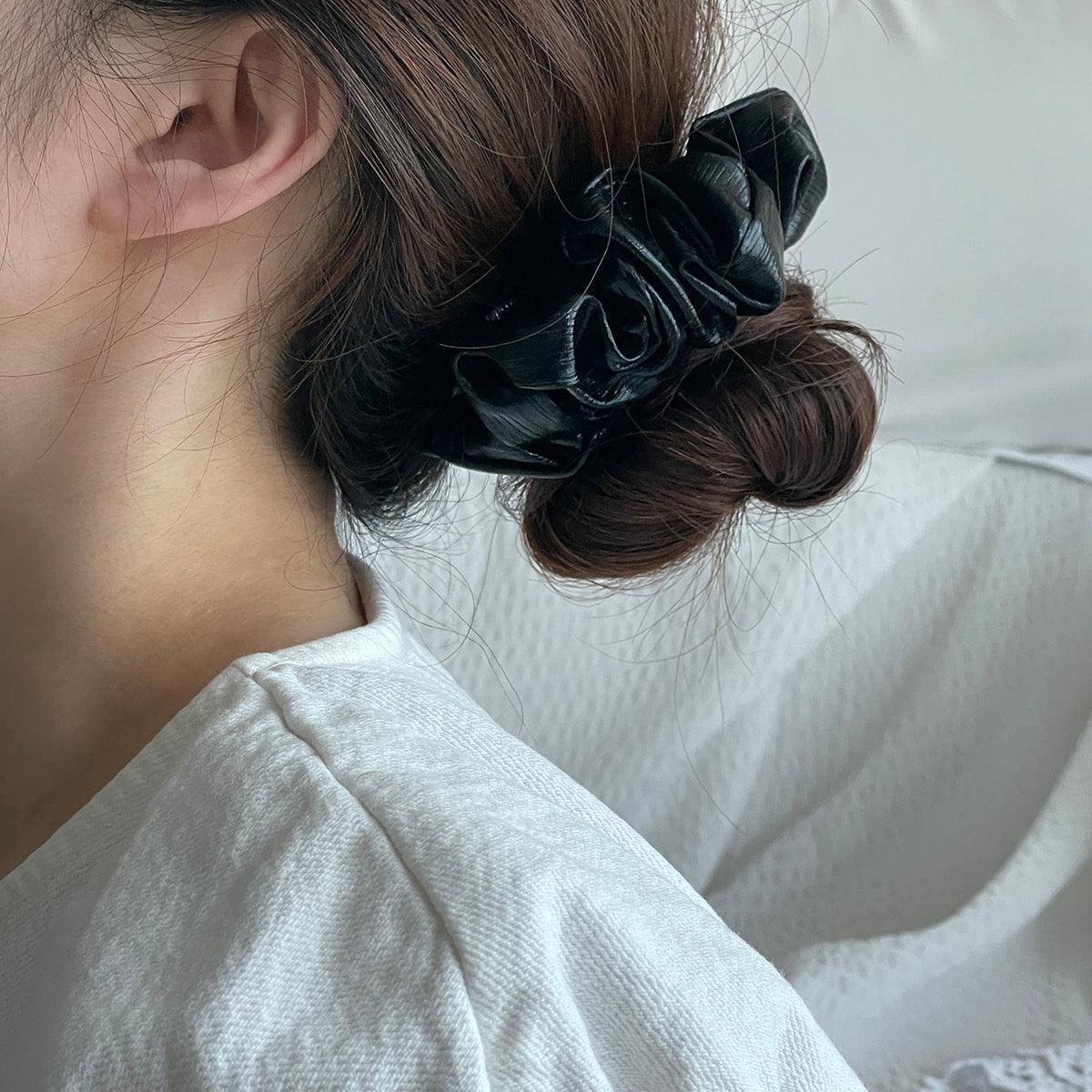 グロッシー シュシュ (2Color) - 4MiLi (フォーミリ)