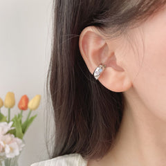 ต่างหูหนีบดอกไม้ 2 คู่ (2 สี)