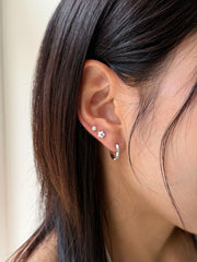エポ ポップカラー キュービック リングピアス(5Color) 18G サージカルステンレスポスト