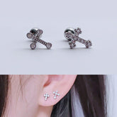 アデラ・キュービック・クロス十字架・ピアッシング Piercing from lizzy