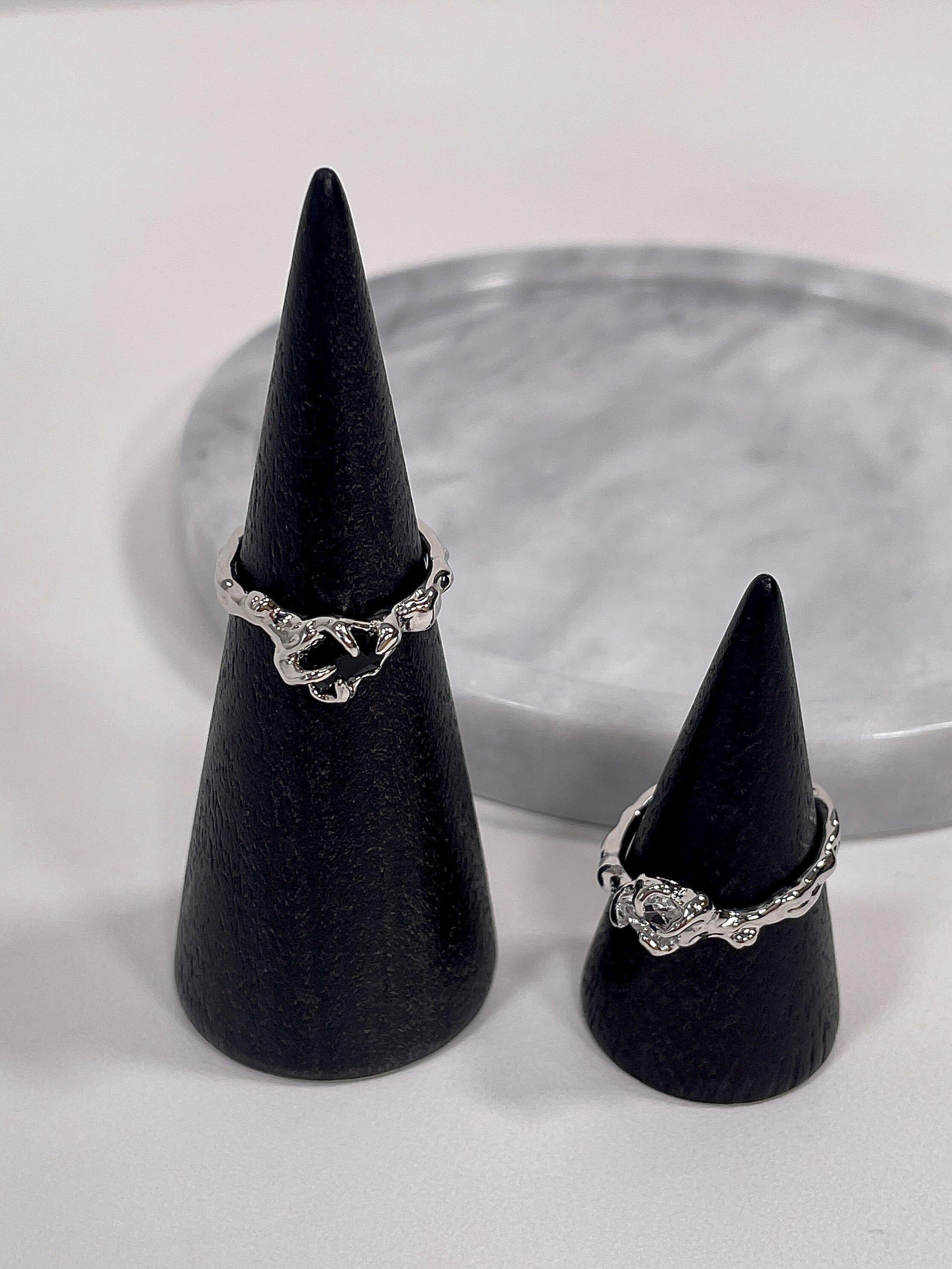 アイスクリスタル ブラック キュービック ウェーブリング ring oh-kim