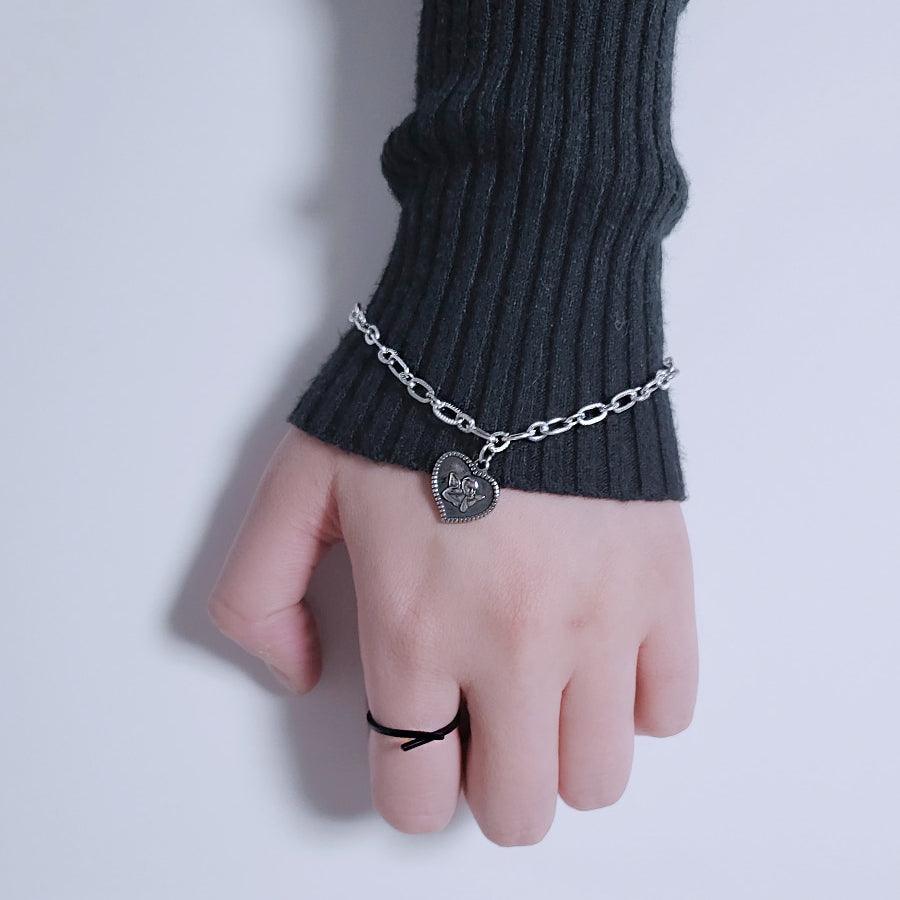 アンティーク天使ハートブレスレット Bracelet from lizzy