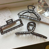 ブラック キュービック メタル ヘアクリップ Hair younglong-seoul