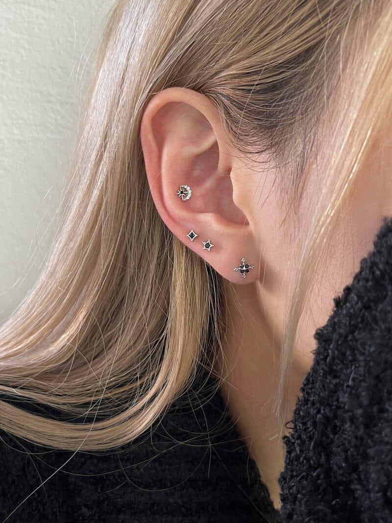 ブラック・スパークリング・ピアッシング Piercing younglong-seoul
