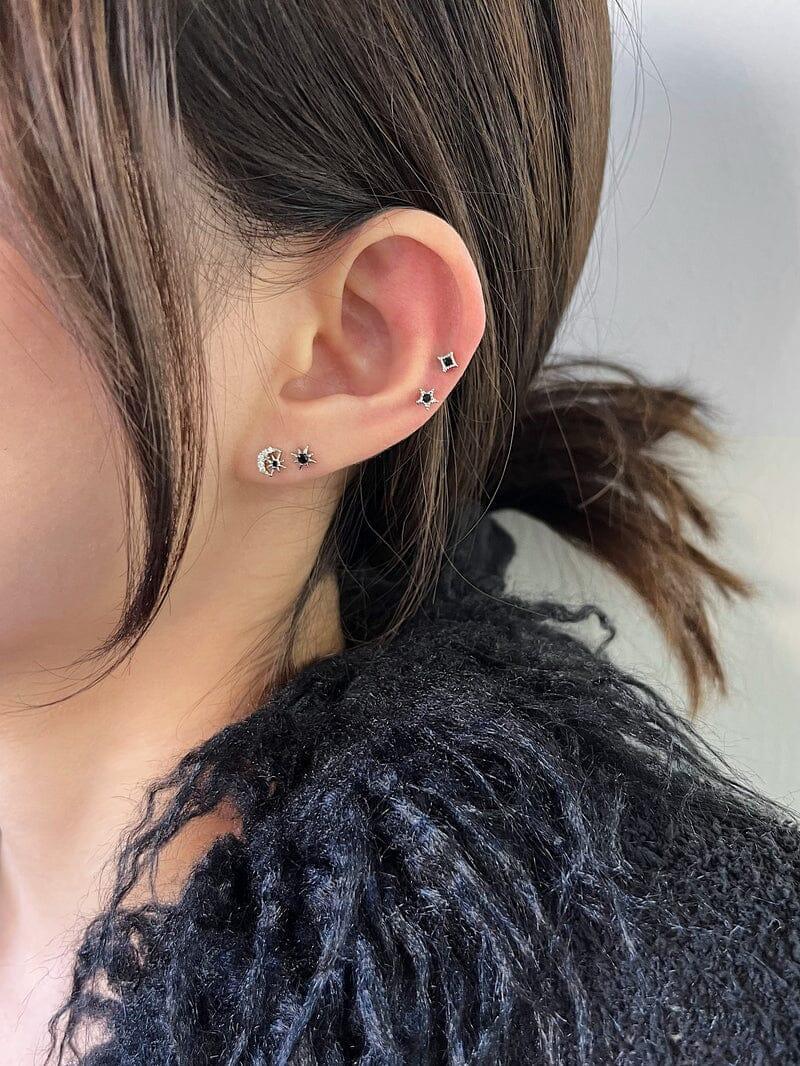 ブラック・スパークリング・ピアッシング Piercing younglong-seoul
