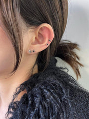 ブラック・スパークリング・ピアッシング Piercing younglong-seoul