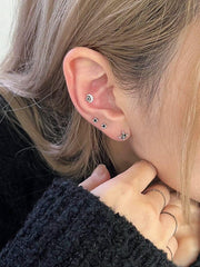 ブラック・スパークリング・ピアッシング Piercing younglong-seoul
