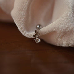 ダブル バタフライ ドロップ ピアッシング Piercing 10000won