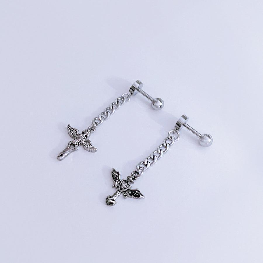 エンジェルクロスチェーンドロップピアッシング Piercing from lizzy