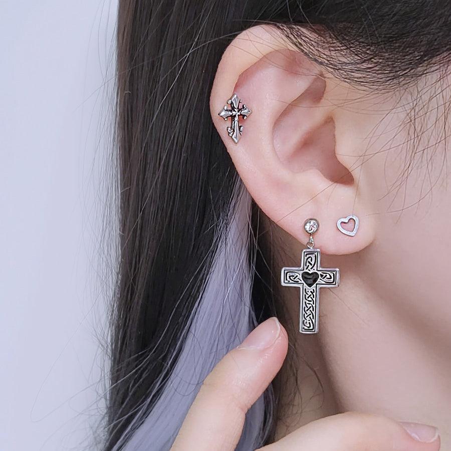 ハートルミニシンプルラインハートピアッシング Piercing from lizzy