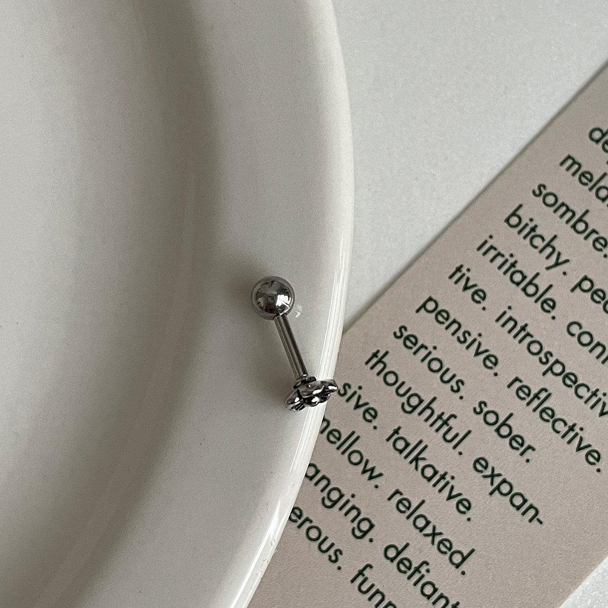 【即納】ブラック花ピアッシング Piercing 10000won