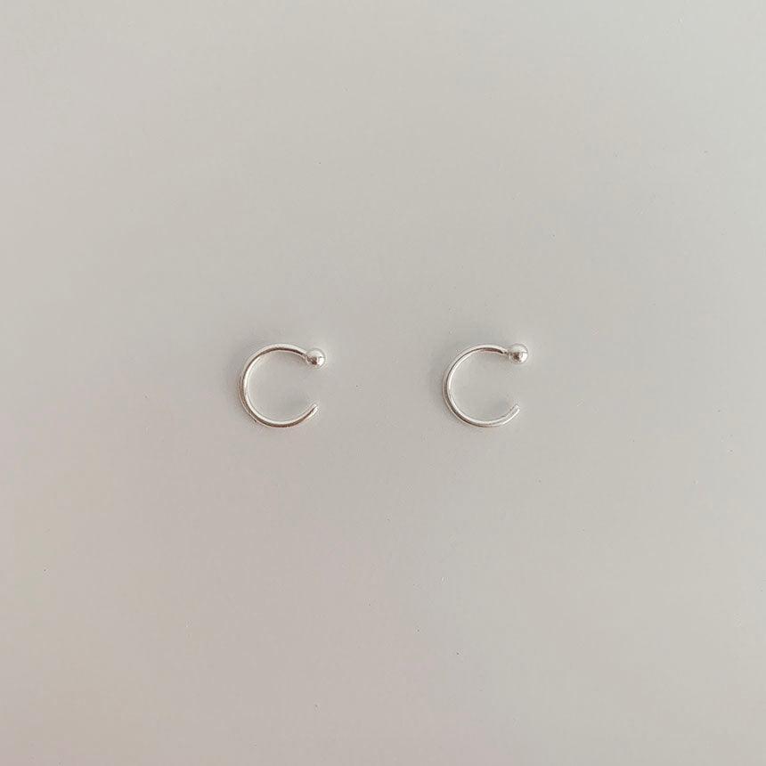 コンマフックリングピアス Earrings The Klang