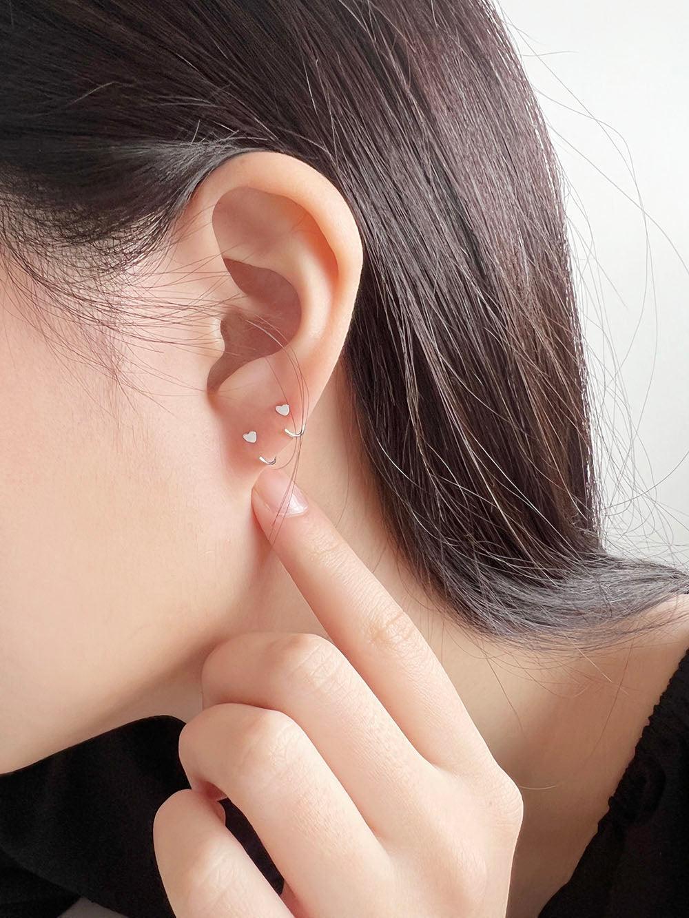 コンマフックリングピアス Earrings The Klang