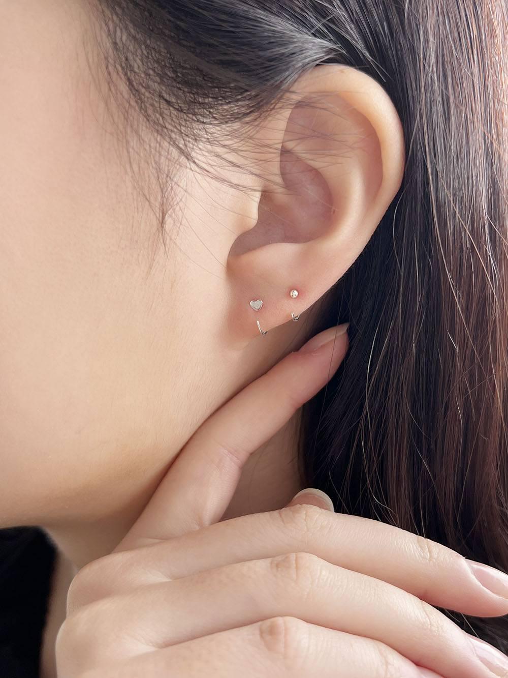 コンマフックリングピアス Earrings The Klang