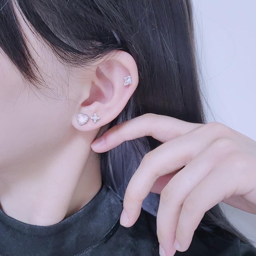クララ オーロラ クリスタル ピアッシング Piercing from lizzy