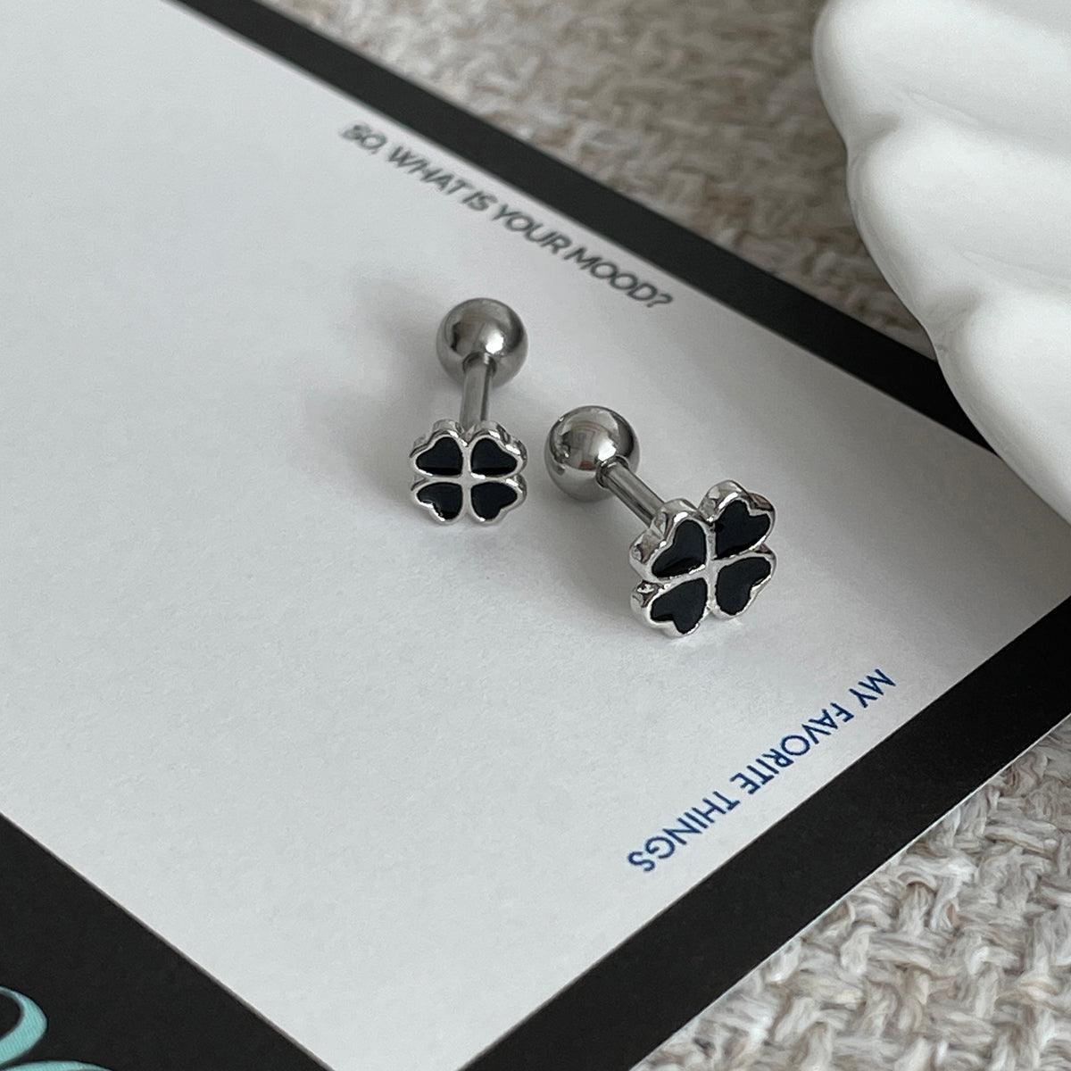 クローバーピアッシング Piercing 10000won