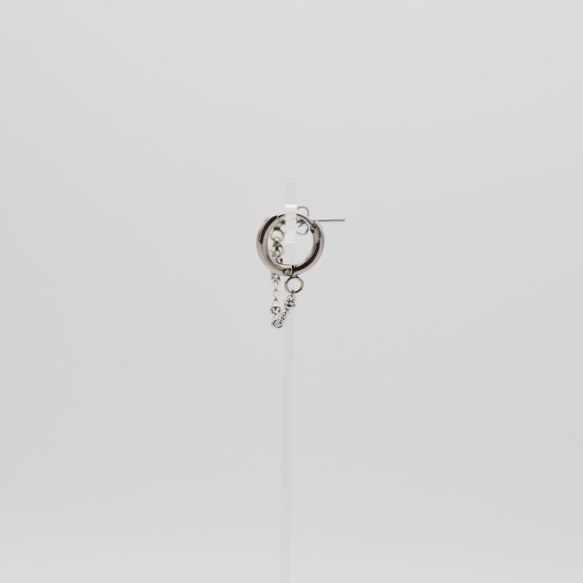 ミニ十字架チェーンピアス Piercing 10000won